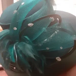 Lisa Renee | Accessories | Hunter Green Lisa Renee Hat  display picture 3